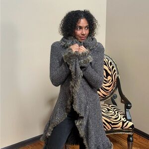 Cozy Gray Knit Cardigan with Fur Trim